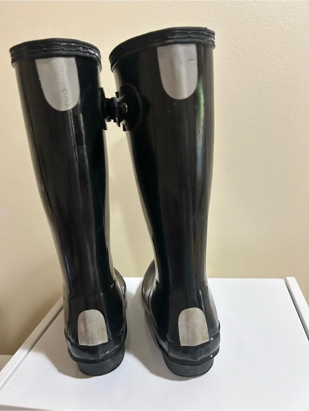 Girls Hunter gloss black rain boots